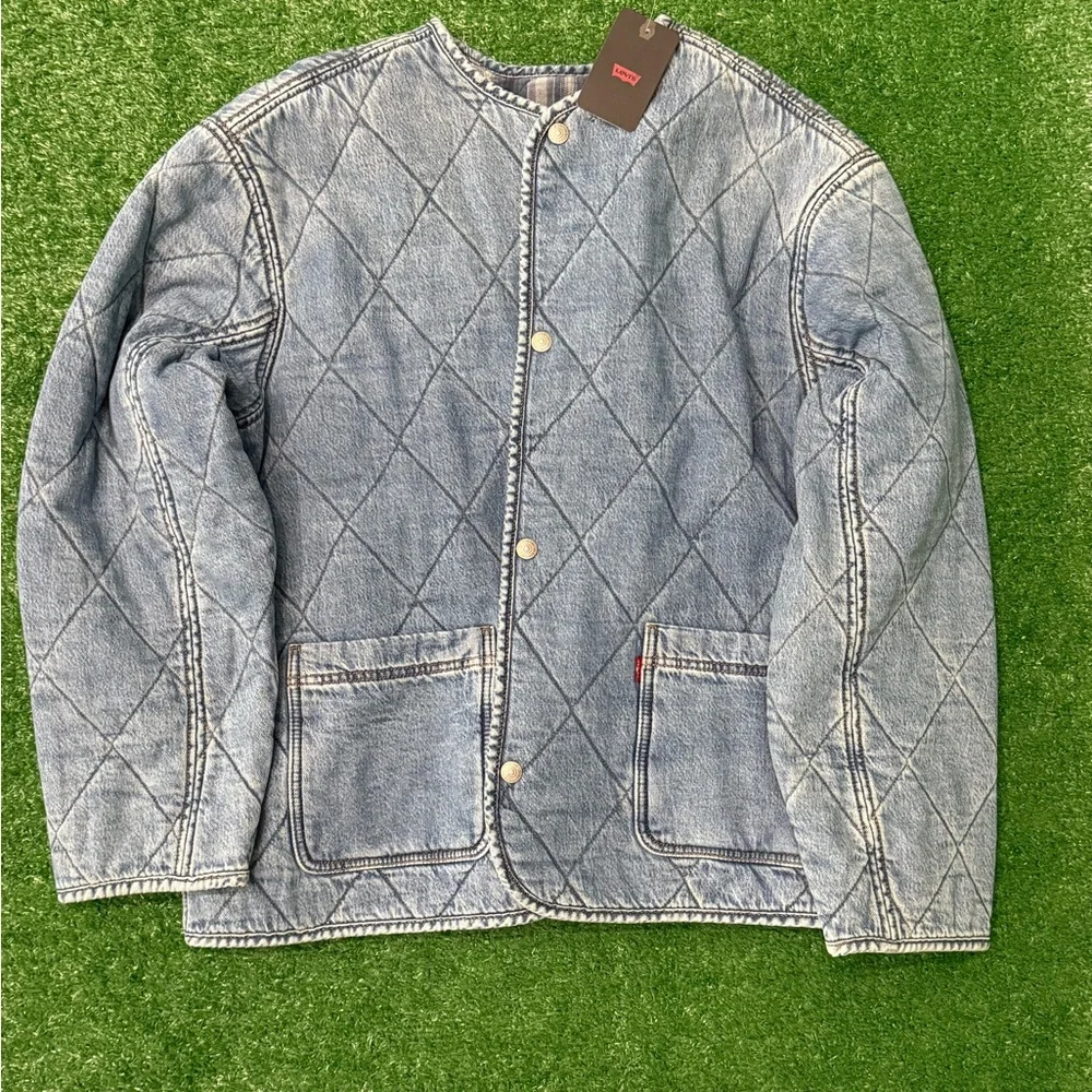 Levi's Light Blue Quilted Denim Jacket - Picture 4 of 7